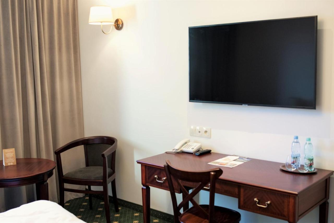 Klub Sosnowy Hotel วอร์ซอ ภายนอก รูปภาพ